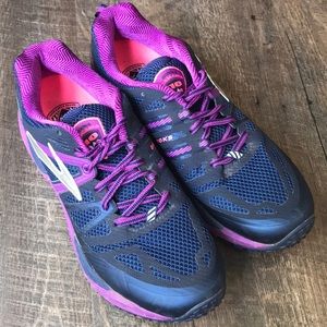 Brooks Cascadia 10 Women’s Sz 10.5